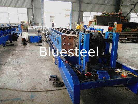 Μηχανή σχηματισμού κυλίνδρων Purlin με κινητήρα αλυσίδας