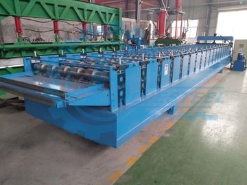 0.3-0.8mm πάχος Μηχανή σχηματισμού κυλίνδρων οροφής μετάλλου 8-15m/min Ταχύτητα σχηματισμού ±2mm Ανοχή κοπής